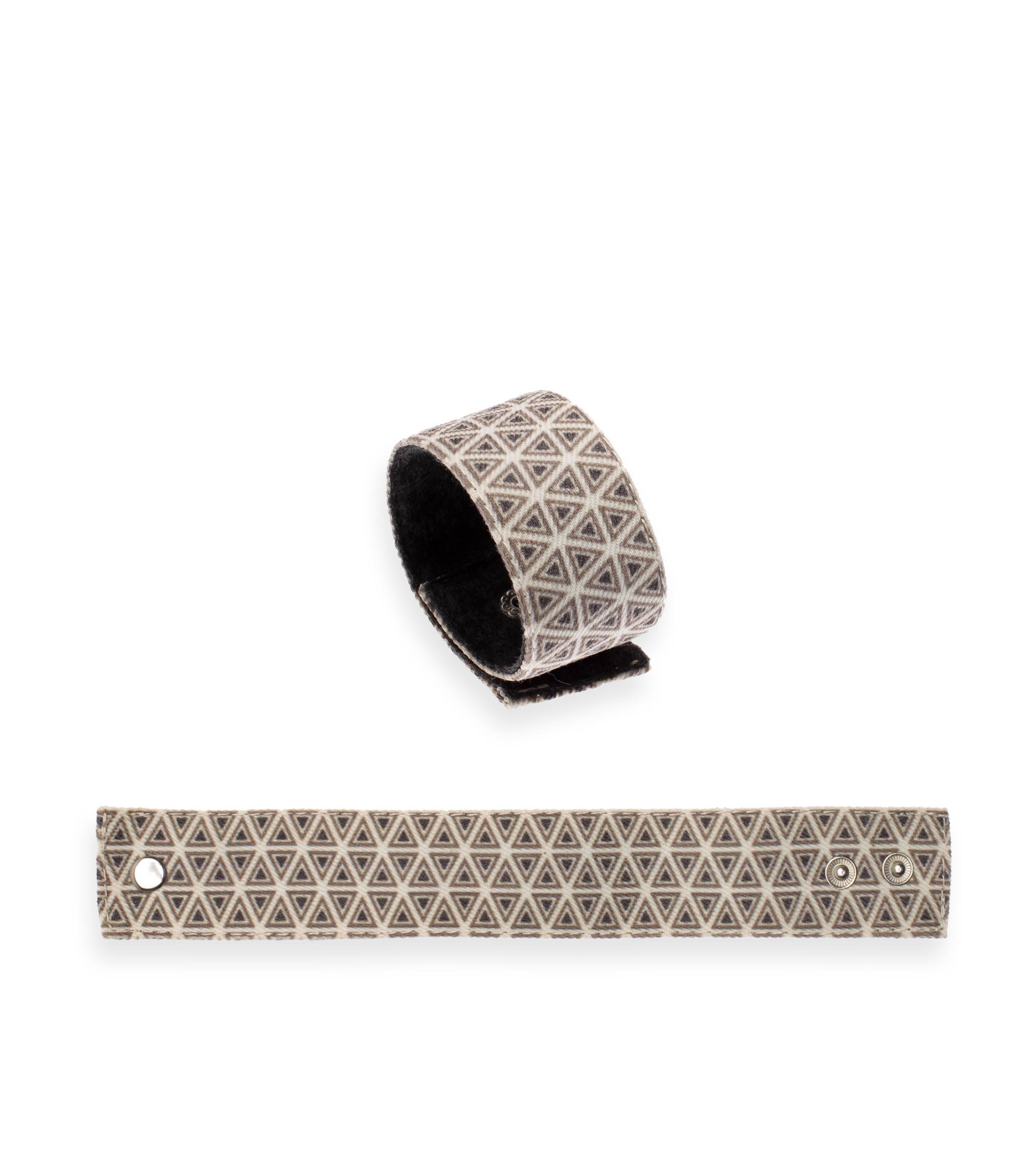 cotton-wristband-geometric-iii