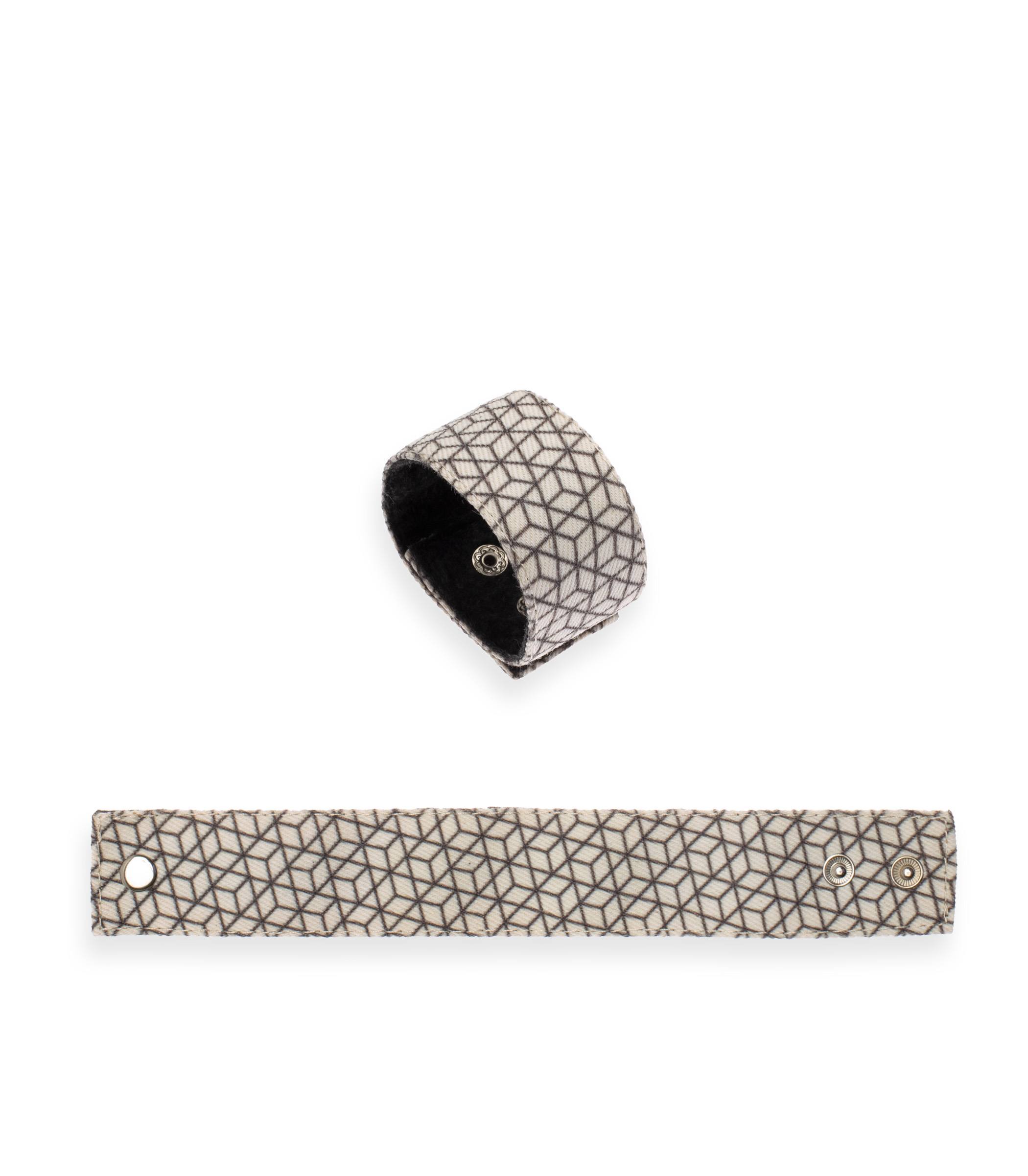 cotton-wristband-geometric-iv