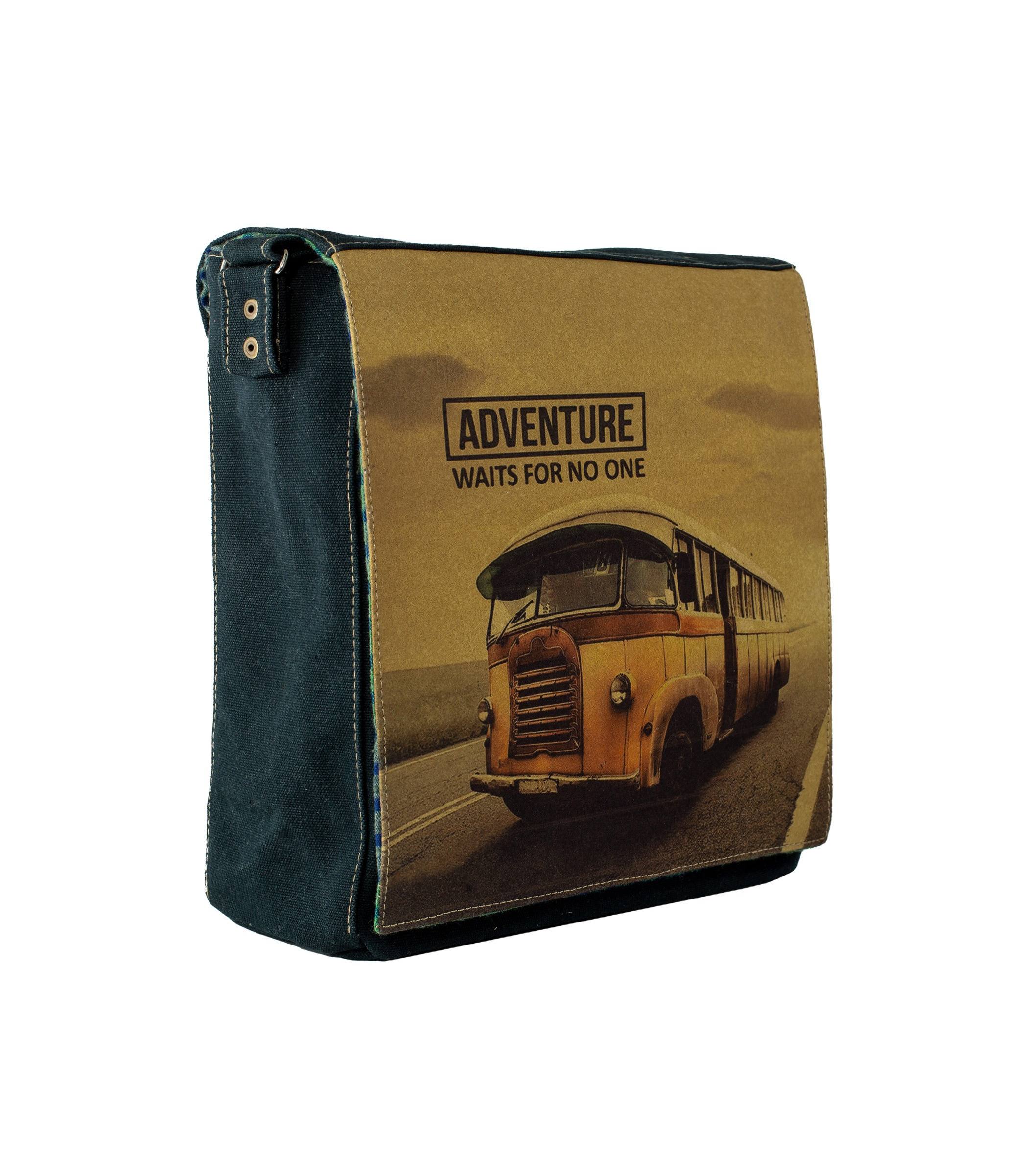 waxed-canvas-messenger-bag-adventurous-trip0