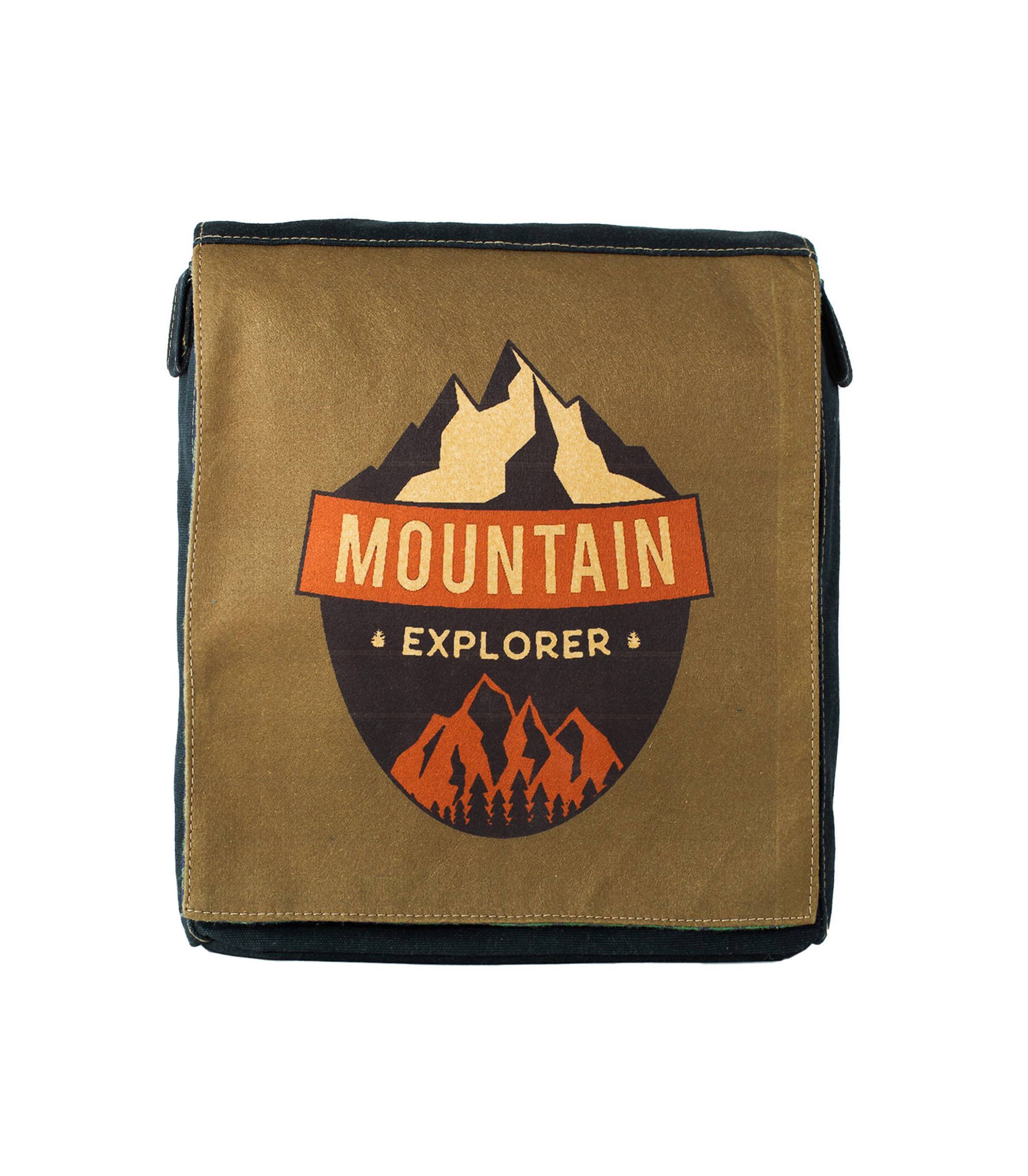 waxed-canvas-messenger-bag-mountains
