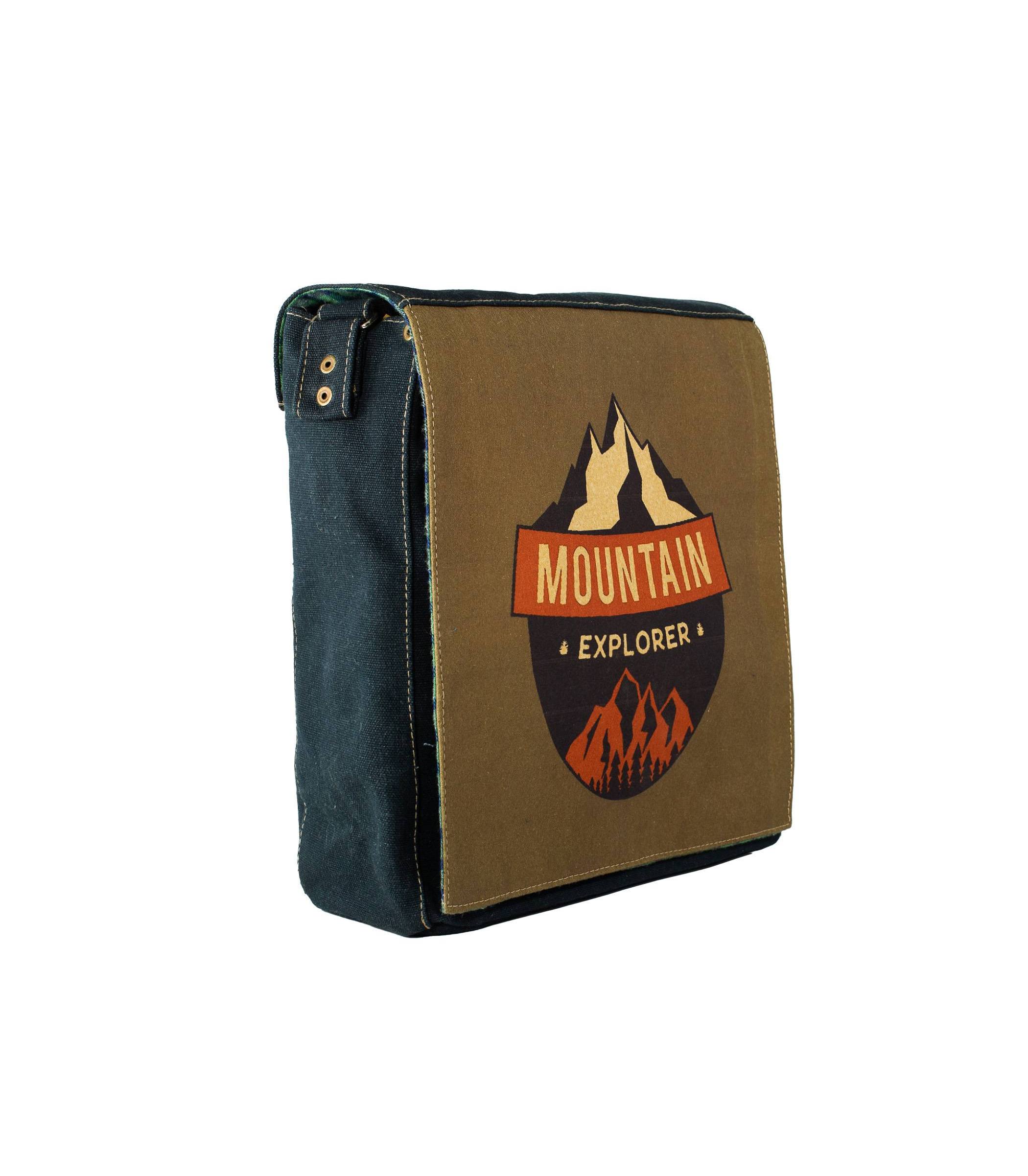 waxed-canvas-messenger-bag-mountains1